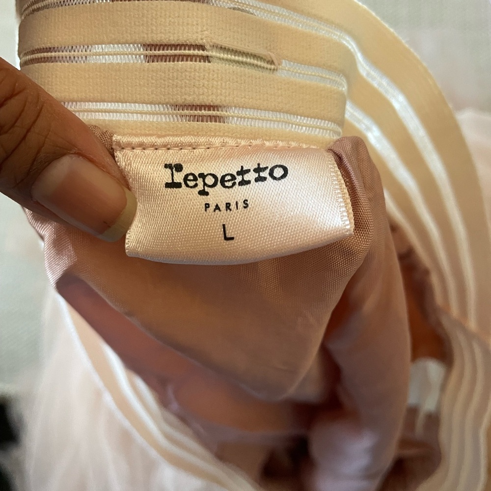 Repetto Tutu Skirt in Hazelnut Brown - Layered and Lined Tulle Midi - Picture 10 of 10